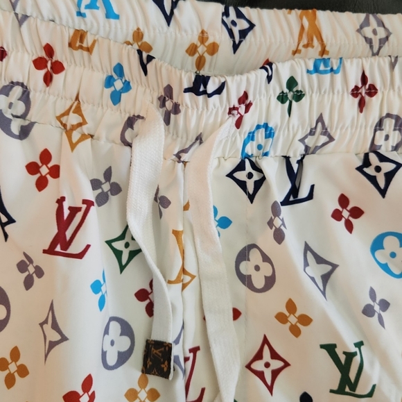 Louis Vuitton shorts - Picture 1 of 1